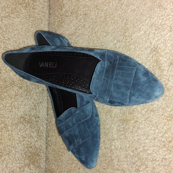 Navy Blue Suede Flats by Vaneli - Size 8N - Picture 8 of 12